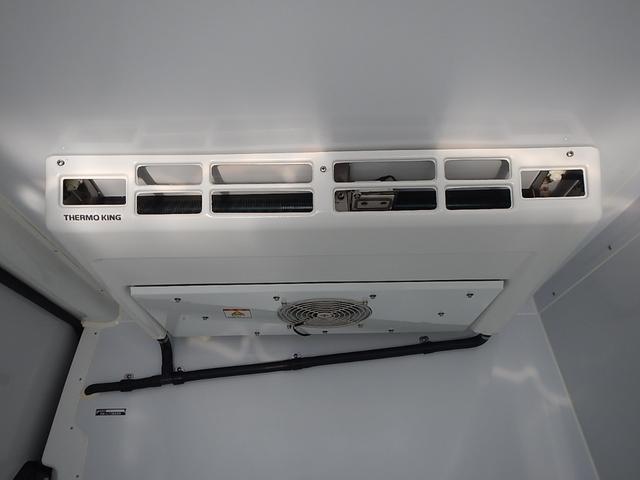 ＮＶ３５０キャラバンバン 　冷蔵冷凍車　中温冷蔵冷凍車　－５℃〜２０℃設定　サイドドア　積載量１．２５ｔディーゼルターボ　オートマ車　　普通免許対応　ＡＢＳ　バックカメラ　ＥＴＣ付　　エマーションブレーキ（12枚目）