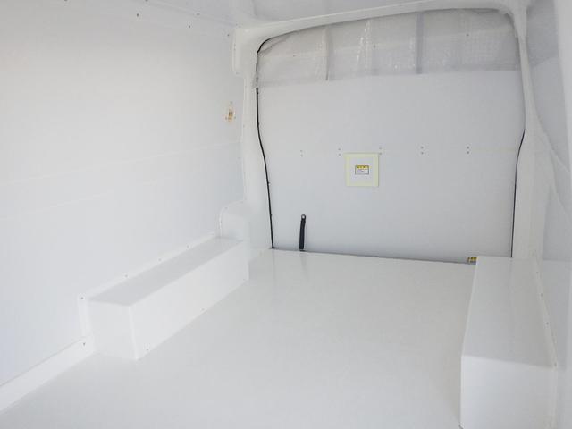 ＮＶ３５０キャラバンバン 　冷蔵冷凍車　中温冷蔵冷凍車　－５℃〜２０℃設定　サイドドア　積載量１．２５ｔディーゼルターボ　オートマ車　　普通免許対応　ＡＢＳ　バックカメラ　ＥＴＣ付　　エマーションブレーキ（14枚目）