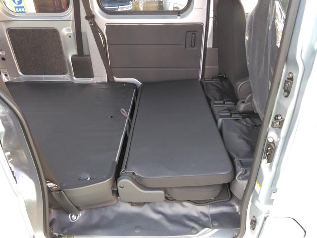 ハイゼットカーゴ ＤＸ　ＣＶＴ　スマートアシスト－ダイハツ予防安全機能　純正ワイドＢｌｕｅｔｏｏｔｈ／ＵＳＢチューナー　ハイルーフ　両側スライドドア　Ｅアイドル　当社届出済未使用車（17枚目）