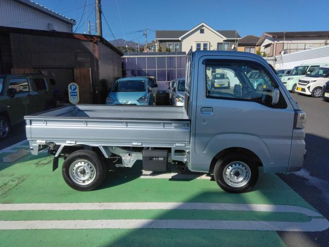 ハイゼットトラック エクストラSAIIIt 衝突回避支援システム パートタイム4WD 4AT 純正ワイドシンプルCDチューナー プロテクターパック 三方開 ワンオーナー 車検整備付(4枚目)