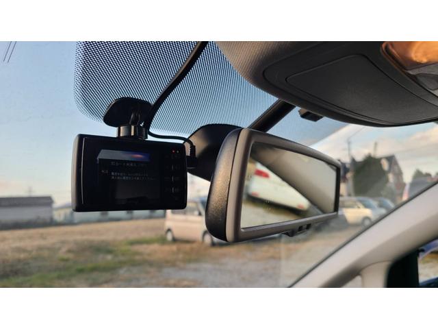 ゴルフトゥーラン ＴＳＩ　ハイライン　バックカメラ　ＤＶＤ　ＥＴＣ　純正ナビ　ドライブレコーダー　タイヤホイール１６インチ（16枚目）