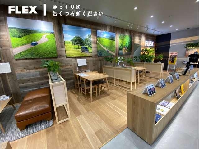 GL ロング Ver5内装架装フルフラット対面座席フローリング施工1.5インチローダウンリップスポイラーオーバーフェンダーLEDテール煌アーバングランデ17インチAWナスカータイヤシートカバーカロッツェリアSDナビ(51枚目)