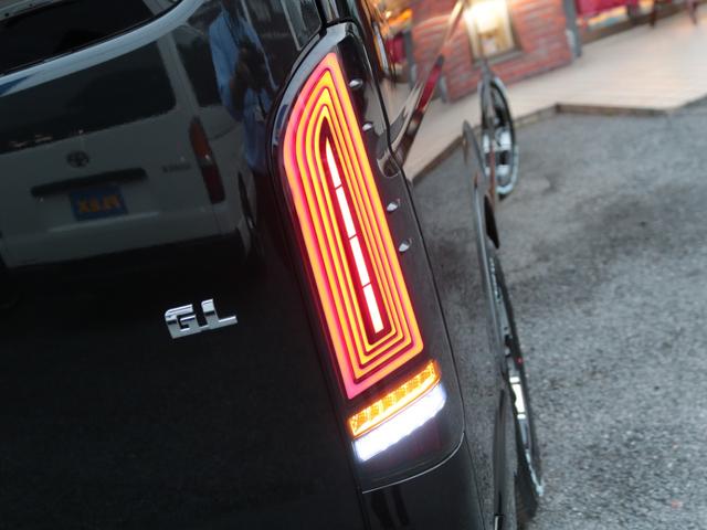 ハイエースワゴン GL ロング 新車8型 メカレスBIG-X11インチナビ 大型12.8フリップダウン 床張りフローリングフロア 全席黒革調シートカバー 1.5インチローダウン 新作Delf06 17インチAW ナスカータイヤ(34枚目)