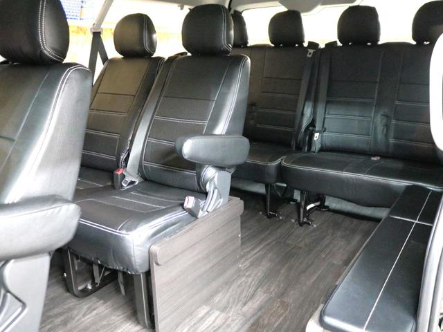 ハイエースワゴン GL ロング 新車8型 メカレスBIG-X11インチナビ 大型12.8フリップダウン 床張りフローリングフロア 全席黒革調シートカバー 1.5インチローダウン 新作Delf06 17インチAW ナスカータイヤ(64枚目)