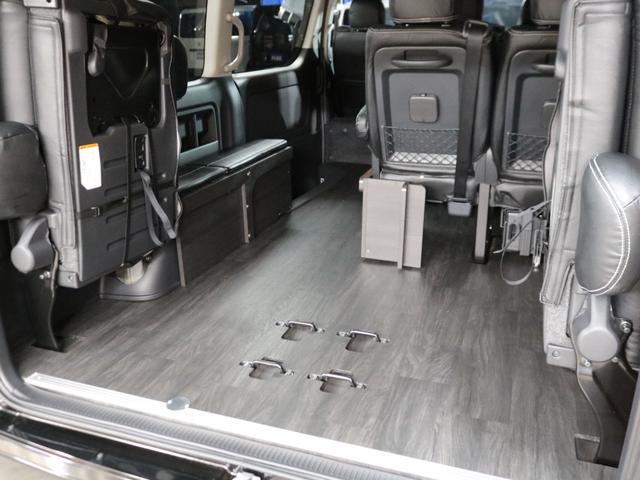 ハイエースワゴン GL ロング 新車8型 メカレスBIG-X11インチナビ 大型12.8フリップダウン 床張りフローリングフロア 全席黒革調シートカバー 1.5インチローダウン 新作Delf06 17インチAW ナスカータイヤ(69枚目)