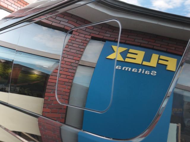 ハイエースワゴン GL 買取直販 ストラーダフローティング9インチナビ カロッツェリアフリップダウンモニター スモークフィルムリア5面 NT-1 16インチAW TOYOオープンカントリーR/Tタイヤ トヨタセーフティセンス(29枚目)