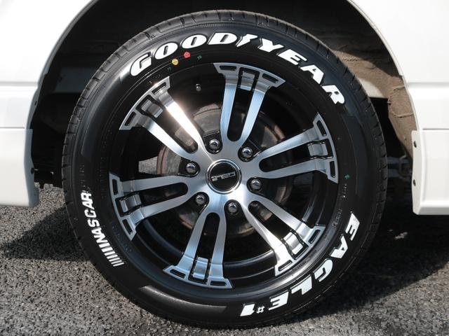 ハイエースバン スーパーＧＬ　ダークプライムＩＩ　ディーゼル４ＷＤ床張り跳ね上げベット　純正フルセグナビ　カロッツェリアツイーター　スモークフィルム　ＴＲＤフロントスポイラー　ＴＲＤサイドスカート　ＴＲＤリアバンパースポイラー　ＴＲＤスカッフプレート（36枚目）