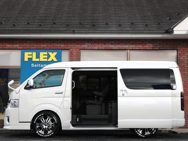 ハイエースワゴン GL ロング FLEX内装アレンジ【familiar】ベット&テーブル車中泊仕様 BIG-X11インチナビ HDMIスマホミラーリング フローリングフロア デジタルインナーミラー パノラミックビューモニター TSS(14枚目)