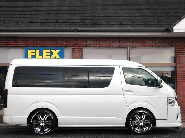 ハイエースワゴン GL ロング FLEX内装アレンジ【familiar】ベット&テーブル車中泊仕様 BIG-X11インチナビ HDMIスマホミラーリング フローリングフロア デジタルインナーミラー パノラミックビューモニター TSS(15枚目)