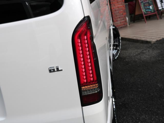 ハイエースワゴン GL ロング FLEX内装アレンジ【familiar】ベット&テーブル車中泊仕様 BIG-X11インチナビ HDMIスマホミラーリング フローリングフロア デジタルインナーミラー パノラミックビューモニター TSS(78枚目)