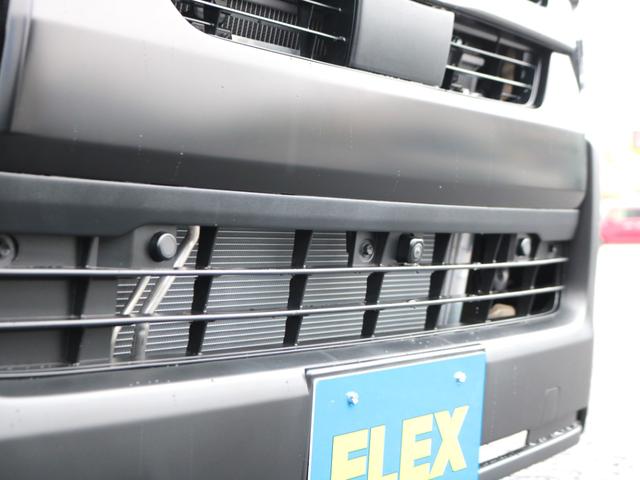 ハイエースバン ロングスーパーGL 登録済未使用車 アースカラーパッケージ メカレスBIG-X11インチナビ HDMIスマホミラーリング ブラックエディション 黒革調シートカバー デジタルインナーミラー PVM 小窓付きスライドガラス(21枚目)