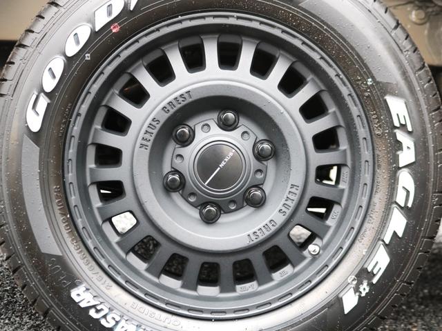 ハイエースバン ロングスーパーGL 登録済未使用車 アースカラーパッケージ メカレスBIG-X11インチナビ HDMIスマホミラーリング ブラックエディション 黒革調シートカバー デジタルインナーミラー PVM 小窓付きスライドガラス(65枚目)