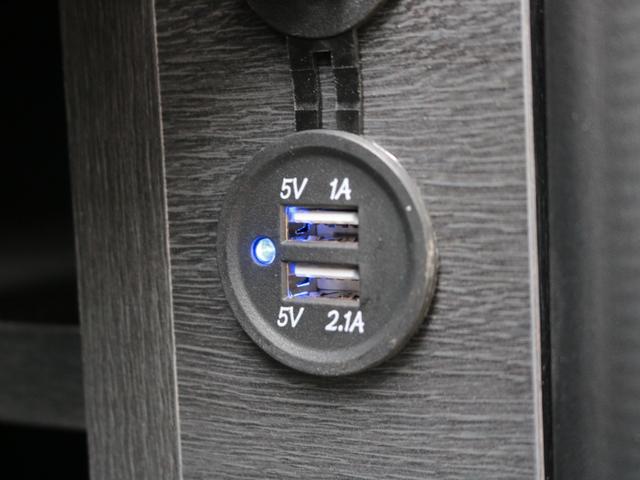 ハイエースワゴン GL ロング 【Relaxing内装】ベット&テーブル BIG-X11インチナビ 12.8フリップダウンモニター ミラーリングHDMIポート 1.5インチローダウン トヨタセーフティセンス デジタルインナーミラー(47枚目)