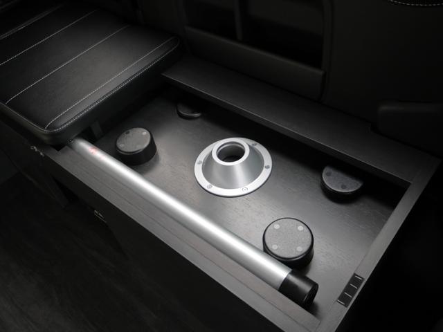 ハイエースワゴン GL ロング 【Relaxing内装】ベット&テーブル BIG-X11インチナビ 12.8フリップダウンモニター ミラーリングHDMIポート 1.5インチローダウン トヨタセーフティセンス デジタルインナーミラー(50枚目)