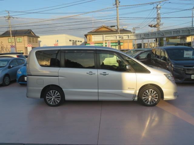 日産 セレナ