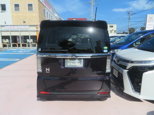 Ｎ－ＢＯＸカスタム Ｇ・Ｌパッケージ　ワンオーナー　禁煙車　ＥＴＣ　純正メモリーナビＴＶ　ＤＶＤ再生　Ｂｌｕｅｔｏｏｔｈ接続　スマートキー　ＨＩＤ　フォグ　片側パワスラ　アイドリングストップ　純正アルミ　ドアバイザー　バックカメラ　ＡＢＳ（3枚目）