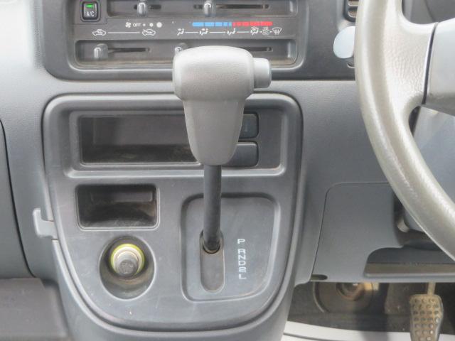 ハイゼットカーゴ クルーズ　ワンオーナー　禁煙　４ＷＤ　社外メモリーナビＴＶ　ＤＶＤ再生　Ｂｌｕｅｔｏｏｔｈ接続　電動格納ミラー　両側スライドドア　社外ドラレコ　ドアバイザー　タイミングチェーン　ドラレコ付き　ワンオ－ナ－　ＰＳ（11枚目）