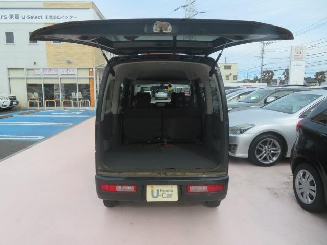 ハイゼットカーゴ クルーズ　ワンオーナー　禁煙　４ＷＤ　社外メモリーナビＴＶ　ＤＶＤ再生　Ｂｌｕｅｔｏｏｔｈ接続　電動格納ミラー　両側スライドドア　社外ドラレコ　ドアバイザー　タイミングチェーン　ドラレコ付き　ワンオ－ナ－　ＰＳ（18枚目）