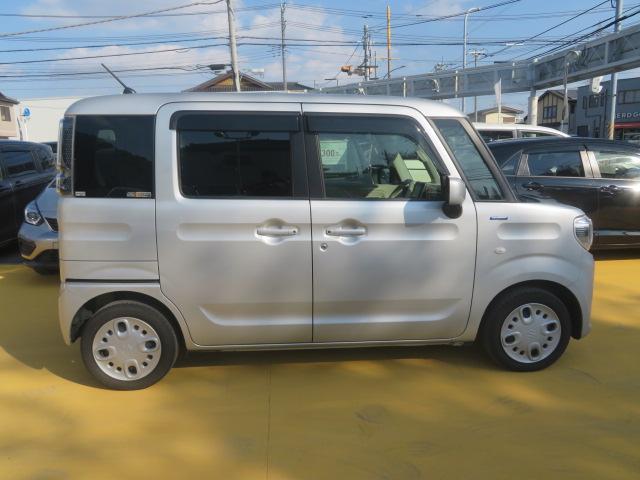 スペーシア ハイブリッドＸ　禁煙車　ＤＣＢＳ　純正ＭナビＴＶ　ＤＶＤ再生　Ｂｌｕｅｔｏｏｔｈ接続　ＵＳＢ　スマートキー　両側パワスラ　シートヒーター　Ｒクーラー　社外ＦＲドラレコ　Ｒソナー　全周囲カメラ　ドアバイザー　フリーキー（4枚目）