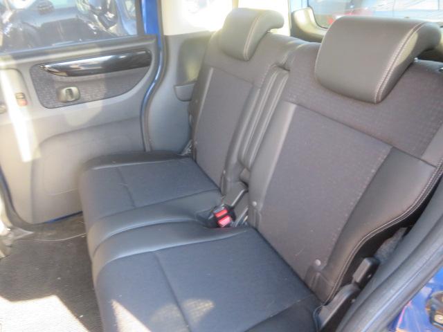 Ｎ－ＢＯＸカスタム Ｇ・ターボＬパッケージ　ワンオーナー　禁煙車　ＣＴＢＡ　４ＷＤ　ターボ車　ＥＴＣ純正メモリーナビＴＶ　ＤＶＤ再生　Ｂｌｕｅｔｏｏｔｈ接続　ＨＩＤ　フォグ　スマートキー　両側パワスラ　シートヒーター　クルコン　Ｂカメラ　ＰＳ（14枚目）