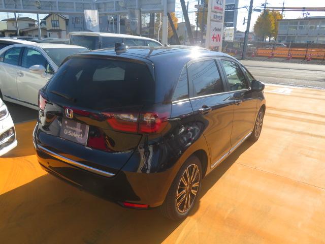 フィット リュクス 当社デモカー CMBS BSM ホンダコネクトナビTV Bluetooth接続 ワイヤレス充電器 ETC2.0 LED フォグ クルコン フルレザーシート シートヒーター FRソナー 前周囲カメラ(8枚目)