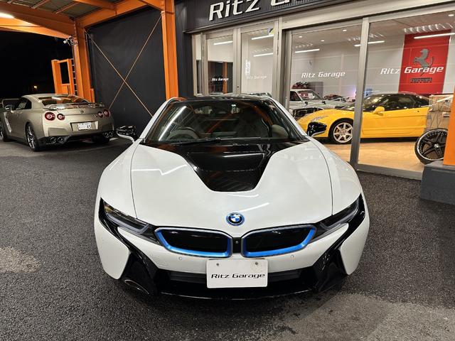 ｉ８ ベースグレード　純正ナビ　全方位カメラ　ＥＴＣ　純正２０インチアルミホイル　ハーマンカードン　ブルーシートベルト　シートヒーター　パワーシート（39枚目）