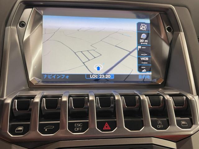アヴェンタドール ＬＰ７００－４　正規Ｄ車　左Ｈ　Ｆリフティング　禁煙車　カーボンブレーキ（12枚目）