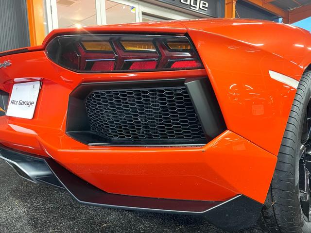 アヴェンタドール ＬＰ７００－４　正規Ｄ車　左Ｈ　Ｆリフティング　禁煙車　カーボンブレーキ（26枚目）