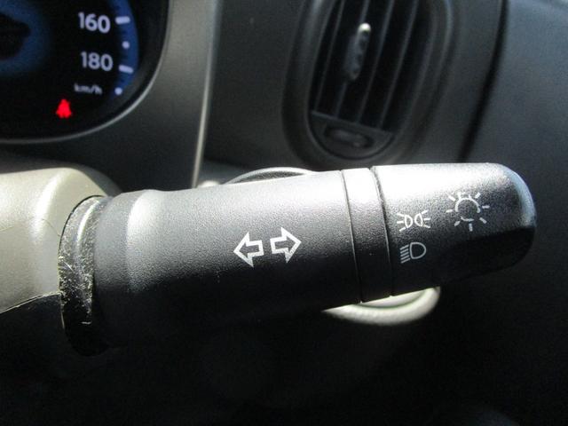 キューブ １５Ｘ　インディゴ＋プラズマ　バックカメラ　Ｂｌｕｅｔｏｏｔｈ　プッシュスタート　運転席エアバッグ　助手席エアバッグ　ＡＢＳ盗難防止システム　ＨＩＤ　ベンチシート（37枚目）
