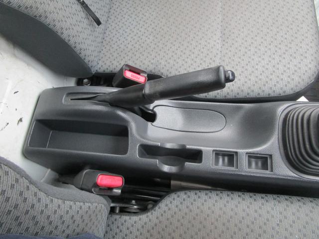 ミニキャブトラック Ｍ　５速マニュアル　エアコン　パワステ　衝突安全ボディー　盗難防止　運転席エアバック　助手席エアバック（37枚目）