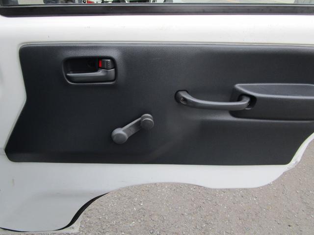 ミニキャブトラック Ｍ　５速マニュアル　エアコン　パワステ　衝突安全ボディー　盗難防止　運転席エアバック　助手席エアバック（40枚目）