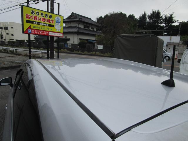 プリウスアルファ S プッシュスタート スマートキー ナビ バックカメラ 衝突安全ボディー アイドリングストップ 運転席エアバック 助手席エアバ(10枚目)