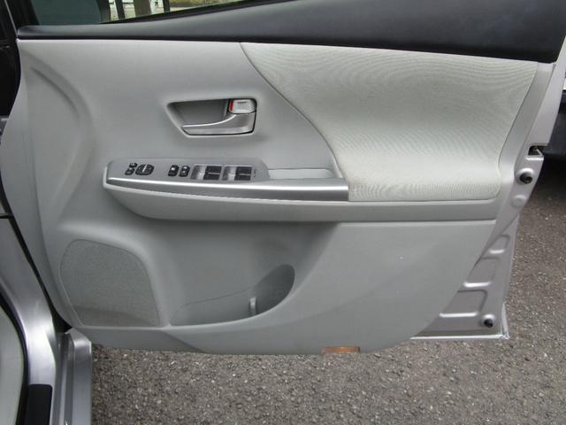 プリウスアルファ S プッシュスタート スマートキー ナビ バックカメラ 衝突安全ボディー アイドリングストップ 運転席エアバック 助手席エアバ(29枚目)