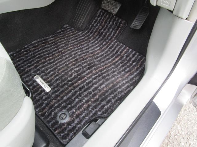 プリウスアルファ S プッシュスタート スマートキー ナビ バックカメラ 衝突安全ボディー アイドリングストップ 運転席エアバック 助手席エアバ(34枚目)