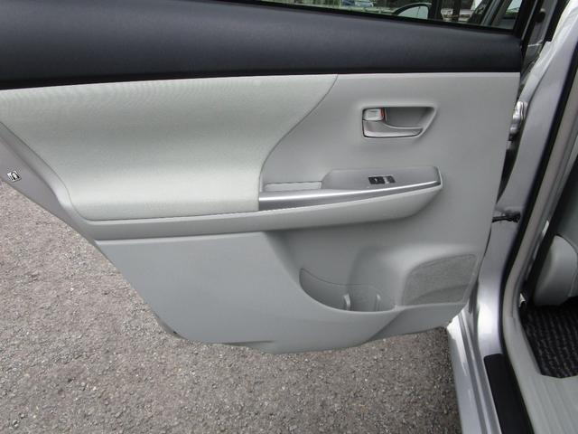 プリウスアルファ S プッシュスタート スマートキー ナビ バックカメラ 衝突安全ボディー アイドリングストップ 運転席エアバック 助手席エアバ(65枚目)