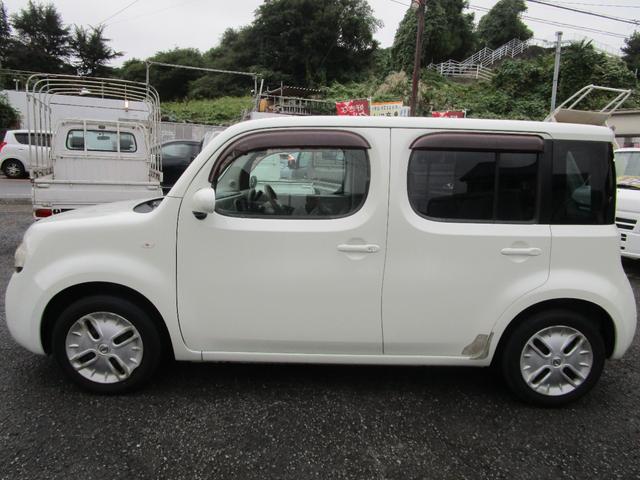 キューブ １５Ｘ　Ｖセレクション　プッシュスタート　ＥＴＣ　ＴＶ　ナビ　ＡＢＳ　衝突安全ボディー　盗難防止　運転席エアバック　助手席エアバック（5枚目）