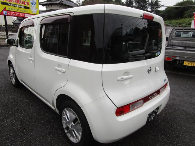 キューブ １５Ｘ　Ｖセレクション　プッシュスタート　ＥＴＣ　ＴＶ　ナビ　ＡＢＳ　衝突安全ボディー　盗難防止　運転席エアバック　助手席エアバック（8枚目）