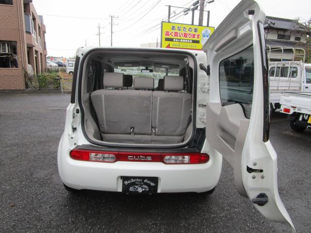キューブ １５Ｘ　Ｖセレクション　プッシュスタート　ＥＴＣ　ＴＶ　ナビ　ＡＢＳ　衝突安全ボディー　盗難防止　運転席エアバック　助手席エアバック（10枚目）