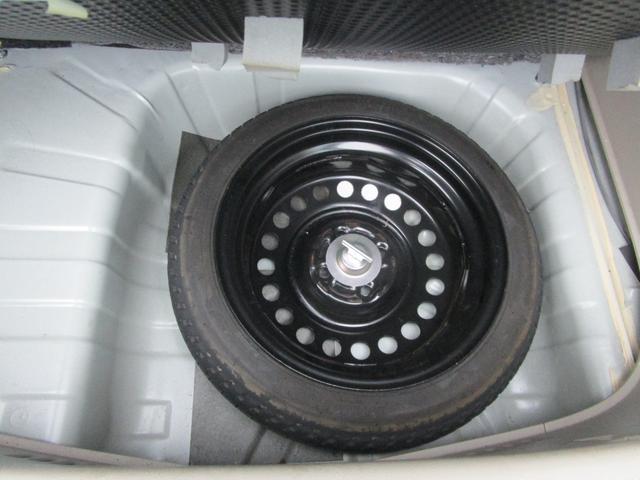 キューブ １５Ｘ　Ｖセレクション　プッシュスタート　ＥＴＣ　ＴＶ　ナビ　ＡＢＳ　衝突安全ボディー　盗難防止　運転席エアバック　助手席エアバック（13枚目）