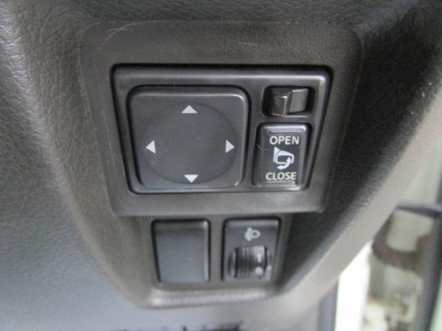 キューブ １５Ｘ　Ｖセレクション　プッシュスタート　ＥＴＣ　ＴＶ　ナビ　ＡＢＳ　衝突安全ボディー　盗難防止　運転席エアバック　助手席エアバック（42枚目）