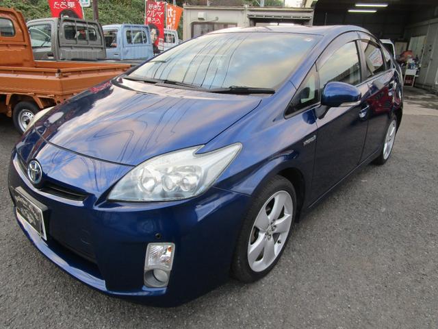 プリウス Ｓツーリングセレクション　アイドリングストップ　ＬＥＤランプ　ナビ　バックカメラ　記録簿　プッシュスタート　盗難防止　衝突安全　運転席エアバック　助手席エアバック（5枚目）