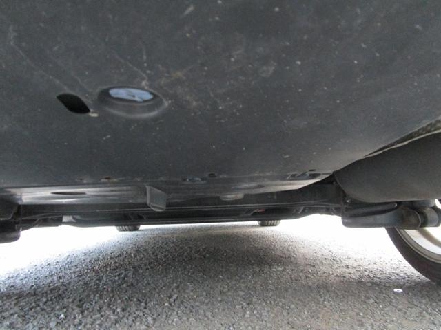 プリウス Ｓツーリングセレクション　アイドリングストップ　ＬＥＤランプ　ナビ　バックカメラ　記録簿　プッシュスタート　盗難防止　衝突安全　運転席エアバック　助手席エアバック（15枚目）