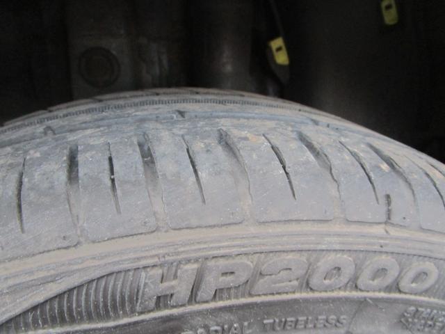 プリウス Ｓツーリングセレクション　アイドリングストップ　ＬＥＤランプ　ナビ　バックカメラ　記録簿　プッシュスタート　盗難防止　衝突安全　運転席エアバック　助手席エアバック（21枚目）