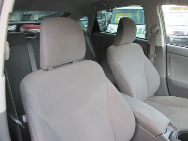 プリウス Ｓツーリングセレクション　アイドリングストップ　ＬＥＤランプ　ナビ　バックカメラ　記録簿　プッシュスタート　盗難防止　衝突安全　運転席エアバック　助手席エアバック（23枚目）