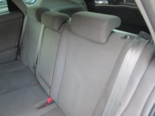 プリウス Ｓツーリングセレクション　アイドリングストップ　ＬＥＤランプ　ナビ　バックカメラ　記録簿　プッシュスタート　盗難防止　衝突安全　運転席エアバック　助手席エアバック（34枚目）