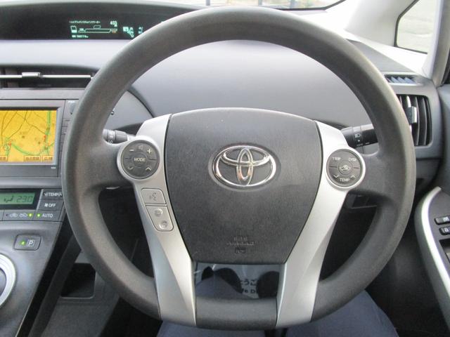 プリウス Ｓツーリングセレクション　アイドリングストップ　ＬＥＤランプ　ナビ　バックカメラ　記録簿　プッシュスタート　盗難防止　衝突安全　運転席エアバック　助手席エアバック（38枚目）