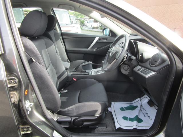 アクセラスポーツ 20S アイドリングストップ 記録簿 プッシュスタート 盗難防止 衝突安全 運転席エアバック 助手席エアバック ナビ TV Bluetooth(23枚目)