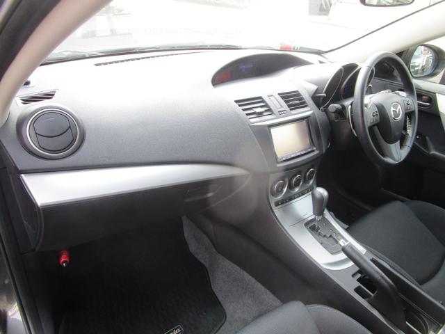 アクセラスポーツ 20S アイドリングストップ 記録簿 プッシュスタート 盗難防止 衝突安全 運転席エアバック 助手席エアバック ナビ TV Bluetooth(32枚目)