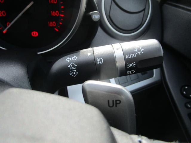 アクセラスポーツ 20S アイドリングストップ 記録簿 プッシュスタート 盗難防止 衝突安全 運転席エアバック 助手席エアバック ナビ TV Bluetooth(45枚目)