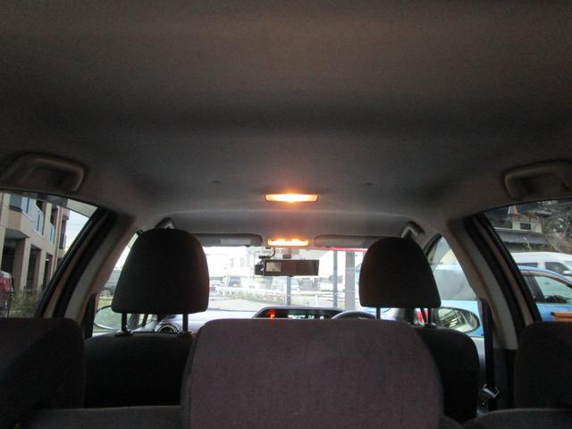 アクア Ｇ　プッシュスタート　ドライブレコーダー　ナビ　バックカメラ　Ｂｌｕｅｔｏｏｔｈアイドリングストップ　シートヒーター　運転席エアバック　助手席エアバック　盗難防止（12枚目）